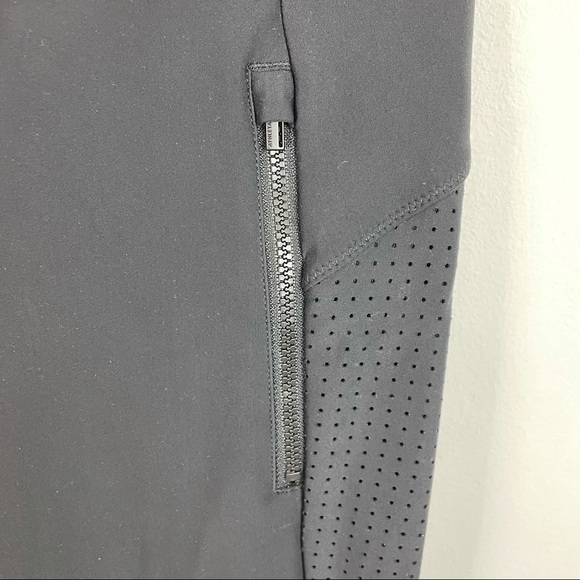 Athleta Black Athletic Gym Athleisure Yoga Legging - Picture 9 of 10